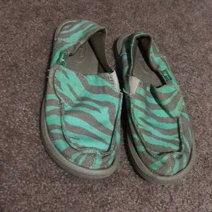 Sanuk kids size 13